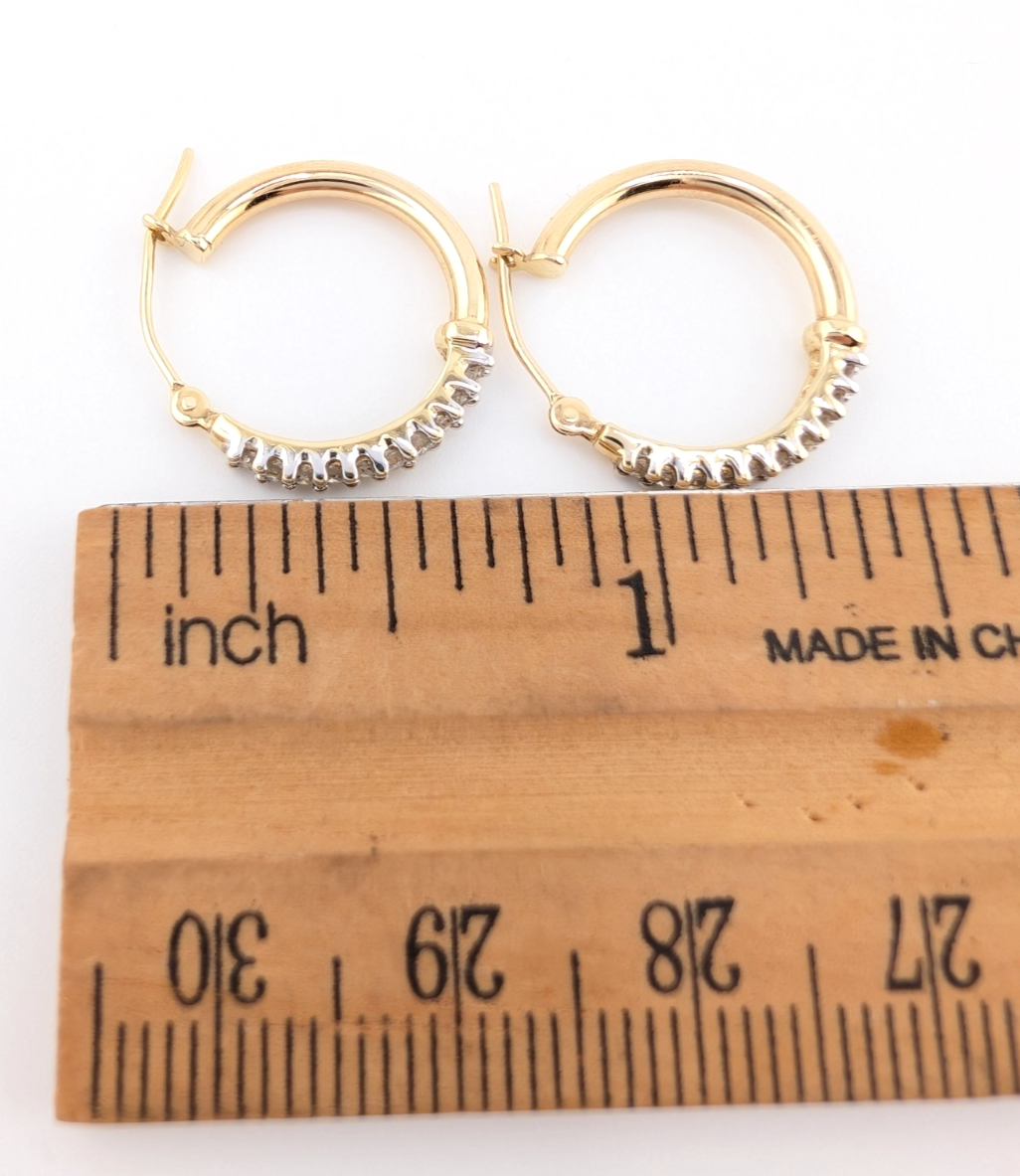 14K Gold 5/8" Hoop Earrings 1/4 ctw Diamond Hoops OAK349 - Image 17