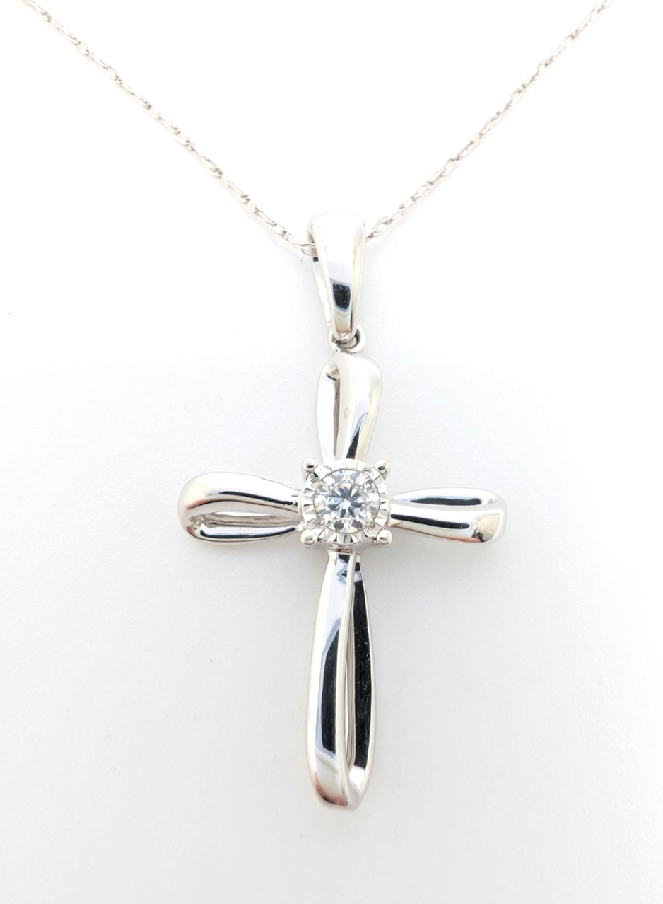 14K White Gold Diamond Cross Pendant Necklace FOX1837