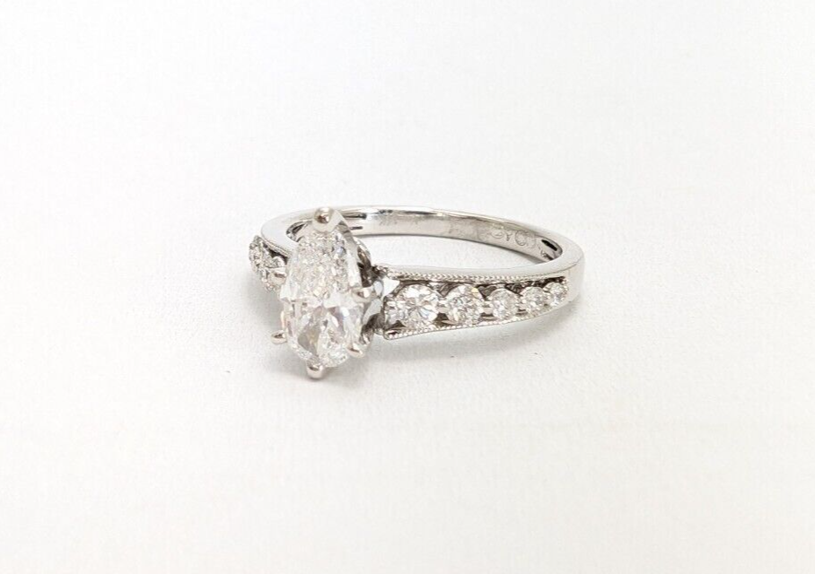 14K White Gold .58ct Pear Center Diamond with Side Stones Engagement Ring N601 - Image 3