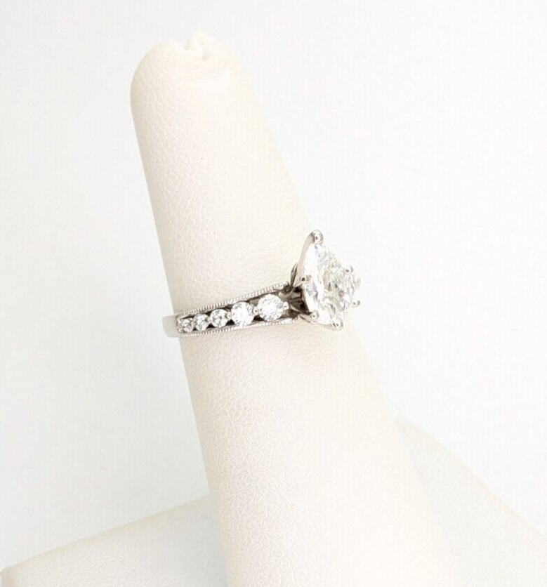 14K White Gold .58ct Pear Center Diamond with Side Stones Engagement Ring N601 - Image 5