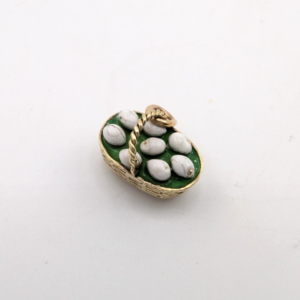 14K Yellow Gold Vintage Eggs in a Basket Charm Pendant 20350