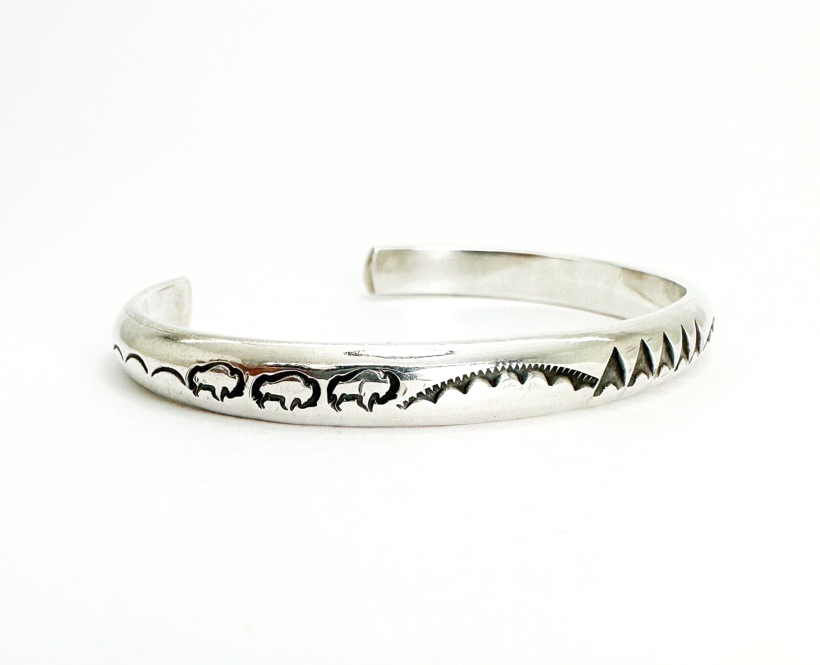 Lynn Edsitty Sterling Silver 925 Native American Story 7.5" Cuff Bracelet O137 - Image 2