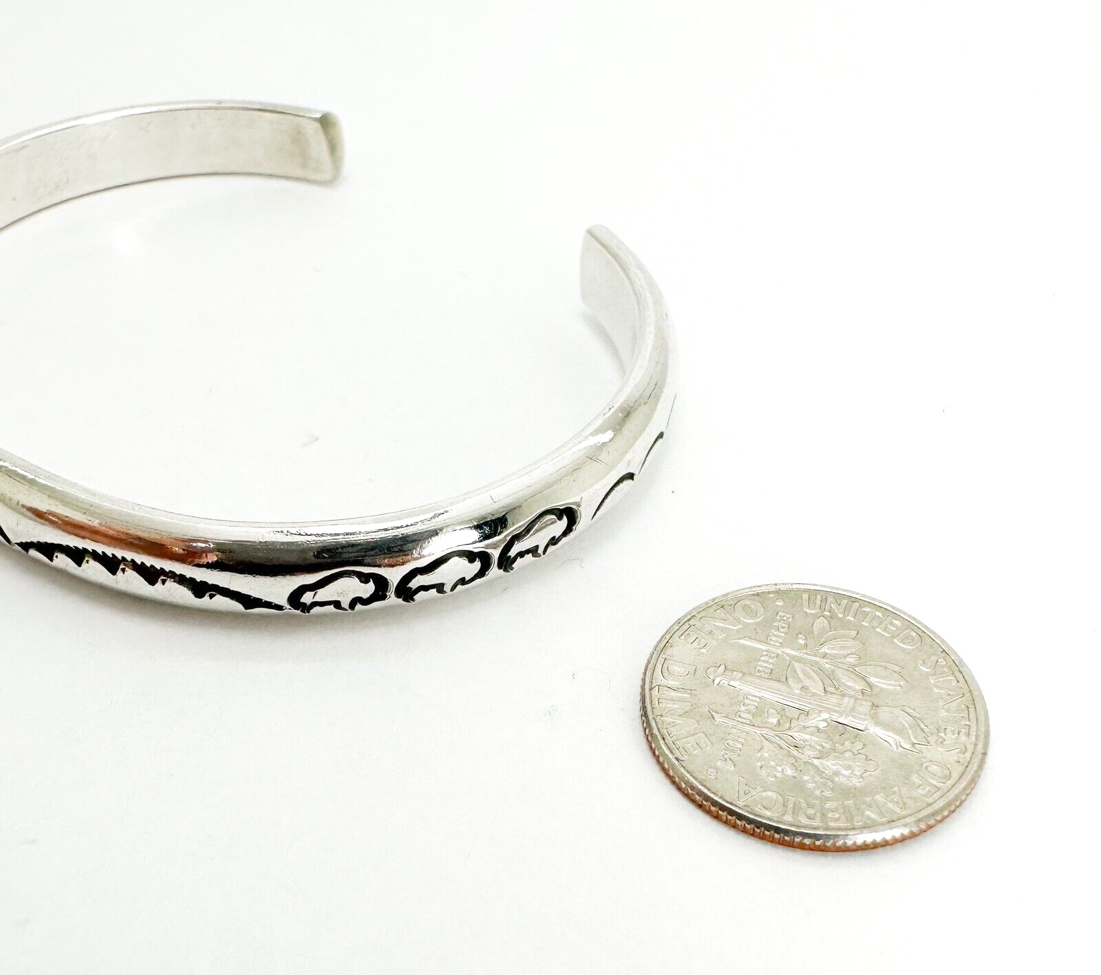 Lynn Edsitty Sterling Silver 925 Native American Story 7.5" Cuff Bracelet O137 - Image 6