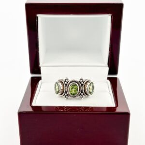 Sterling Silver 925 3 Stone Peridot Gemstone Ring O186