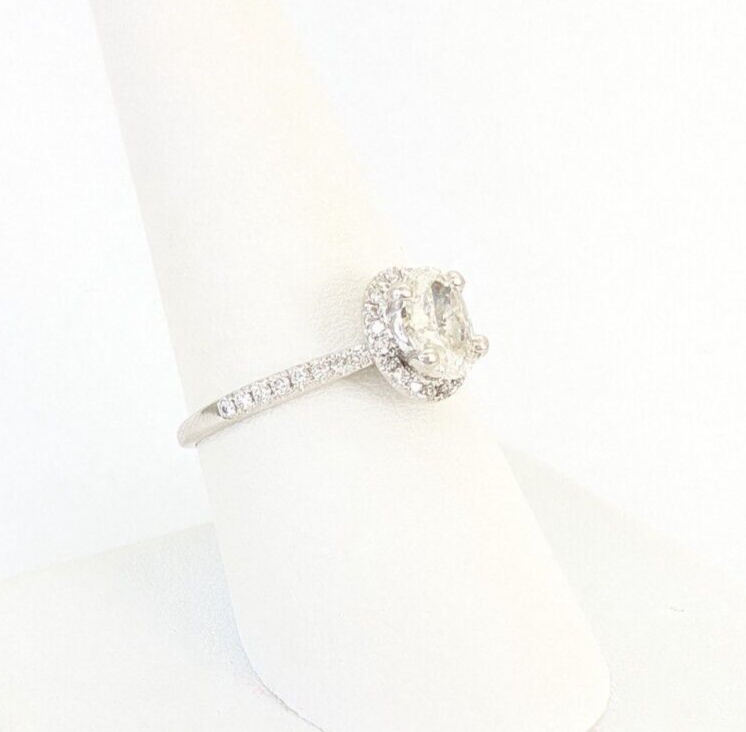 18K White Gold 1 ctw Diamond Oval Halo Engagement Ring N304 - Image 3