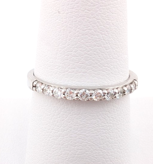 14k White Gold Diamond Band Ring OAK607