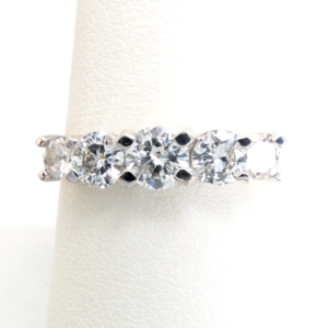 14K Yellow Gold 1.03 ctw 5-Stone Diamond Band Ring CRN161