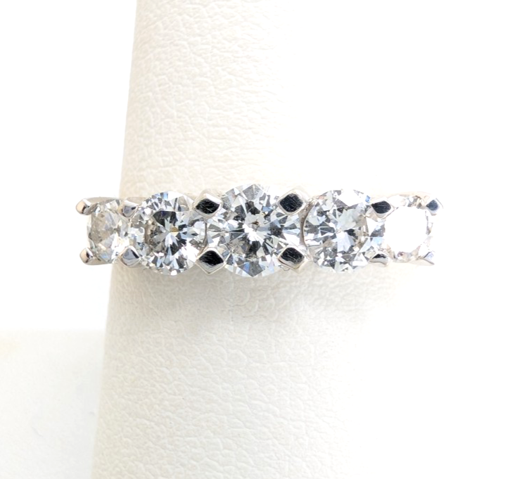 14K Yellow Gold 1.03 ctw 5-Stone Diamond Band Ring CRN161