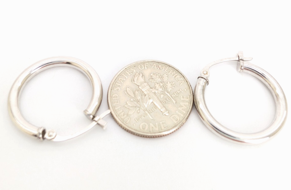 14K White Gold 5/8" Polished Hoop Earrings P989-CRN157 - Image 12