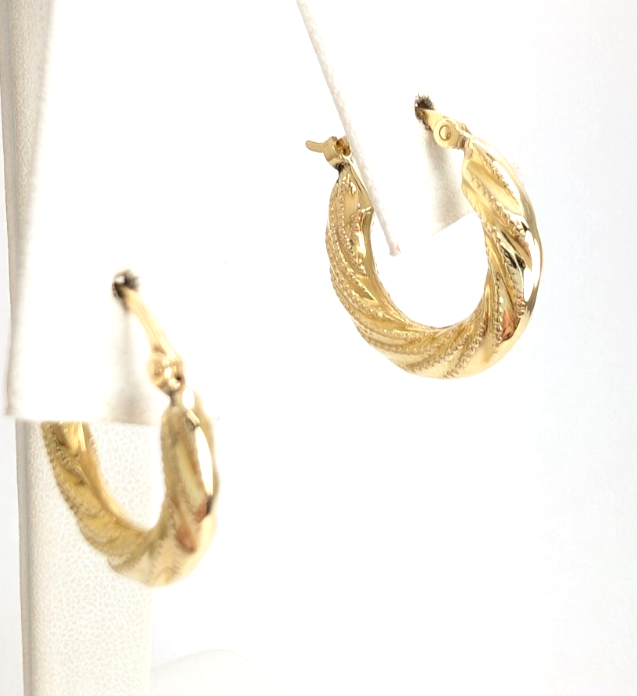 14K Yellow Gold 5/8" Textured Twisted Hoop Earrings CRN158 - Image 3