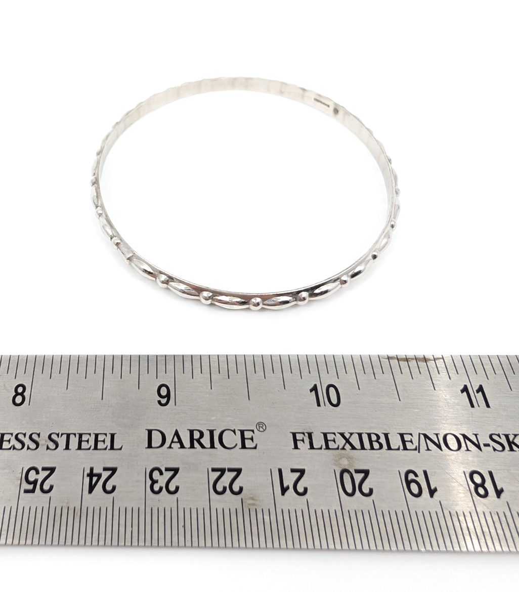 Sterling Silver 925 Medium Bracelets Scalloped Design Bangle 11758 - Image 11