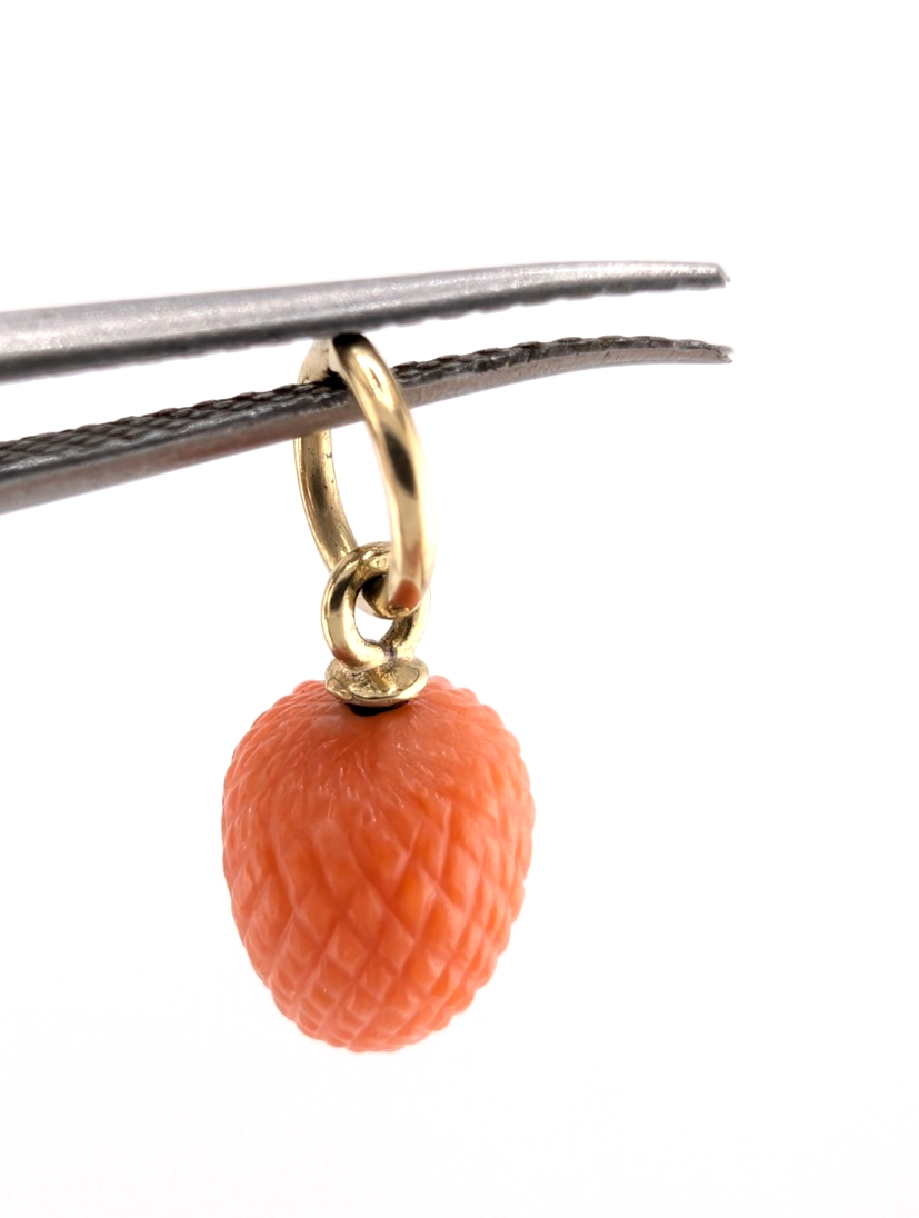 Vintage 14K Yellow Gold Carved Coral Strawberry Pendant Oak737 - Image 12