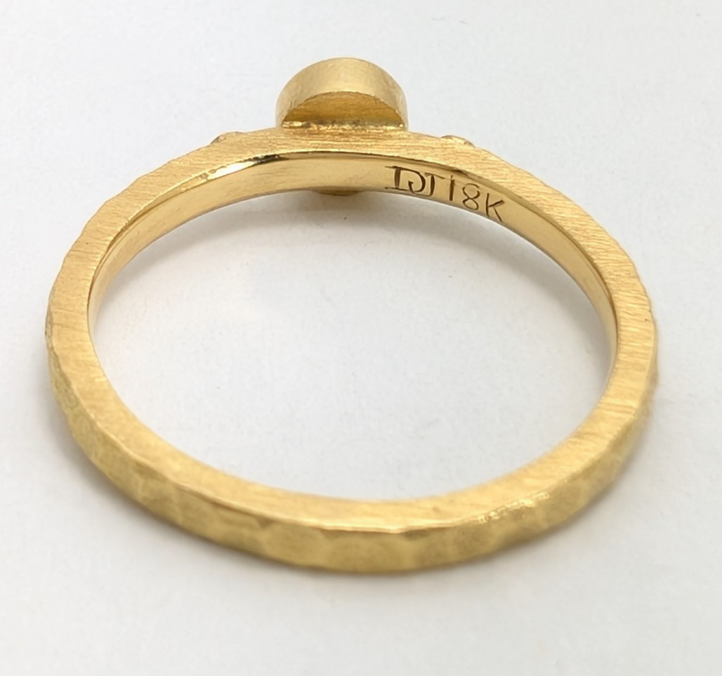 DJT 18K Yellow Gold Bezel Set .30ct Diamond Hammered Ring 11522 - Image 7