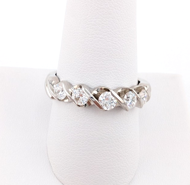 Vintage Diamond 5 Stones Band 14k White Gold Ring - OAK603 - Image 5