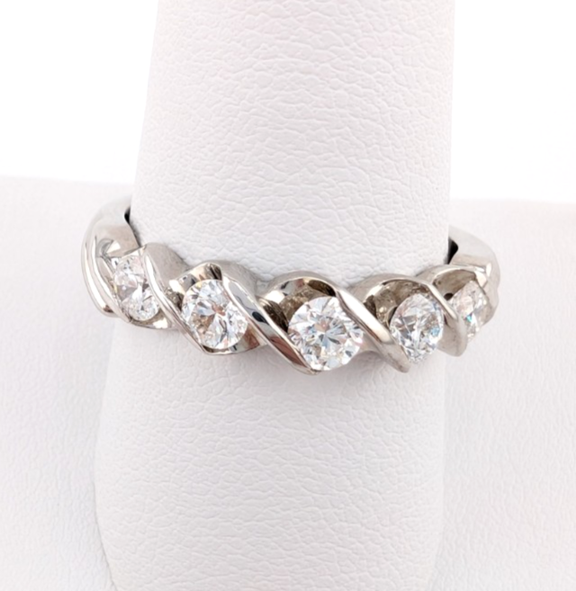 Vintage Diamond 5 Stones Band 14k White Gold Ring - OAK603 - Image 6